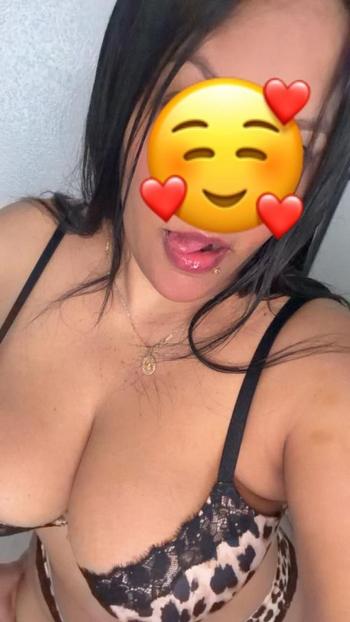 Mari, 25  female escort, Staten Island