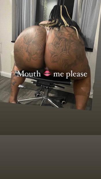 Tatted bbw, 30  female escort, Staten Island